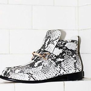 Anthropologie • Slient D Snakeskin Karari Boots 40